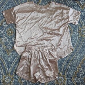Champagne Colored Satin Flowy Matching Set Pajamas Size Medium